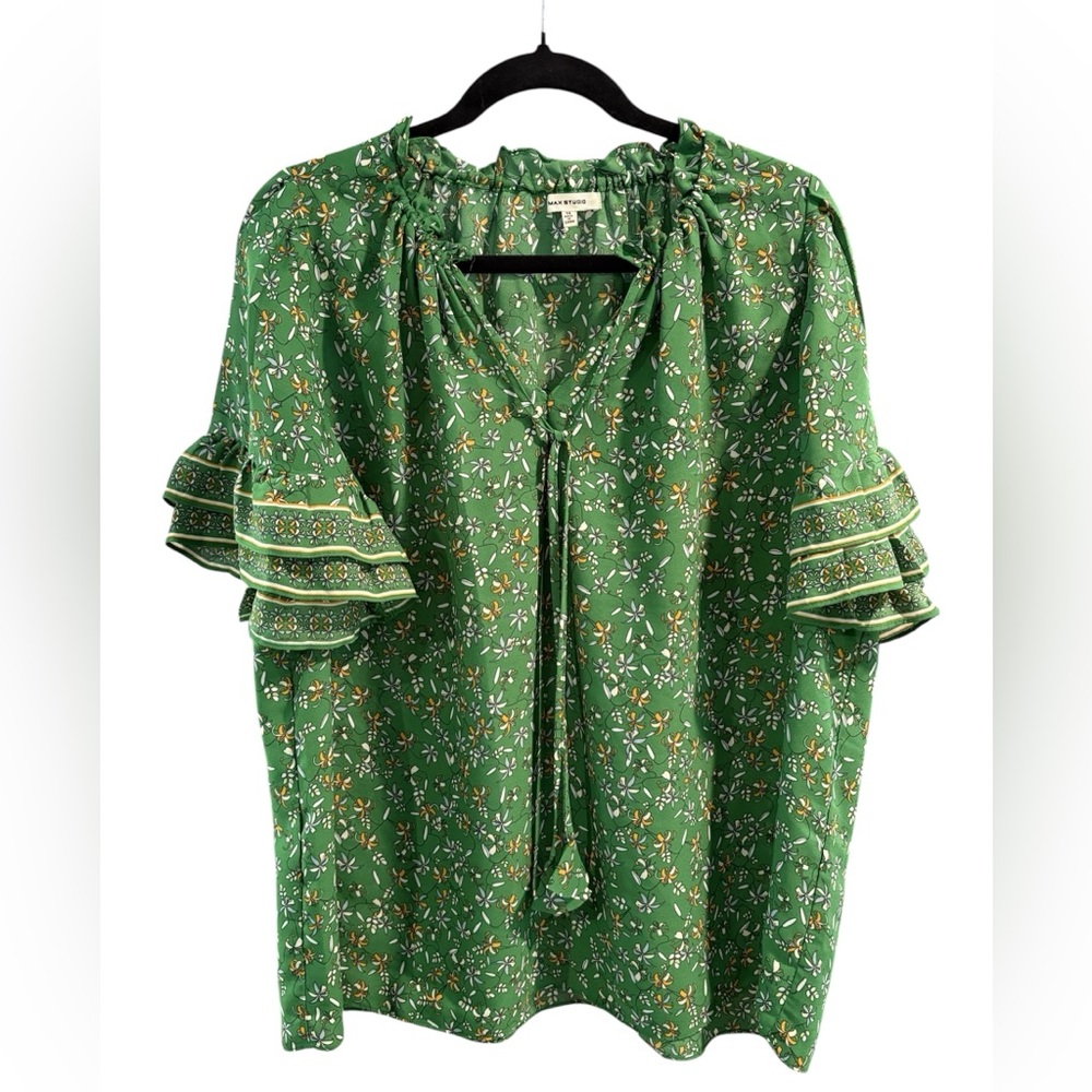 Max Studio Green Floral Ruffle Sleeve Short‎ Sleeve Blouse- Size 1X